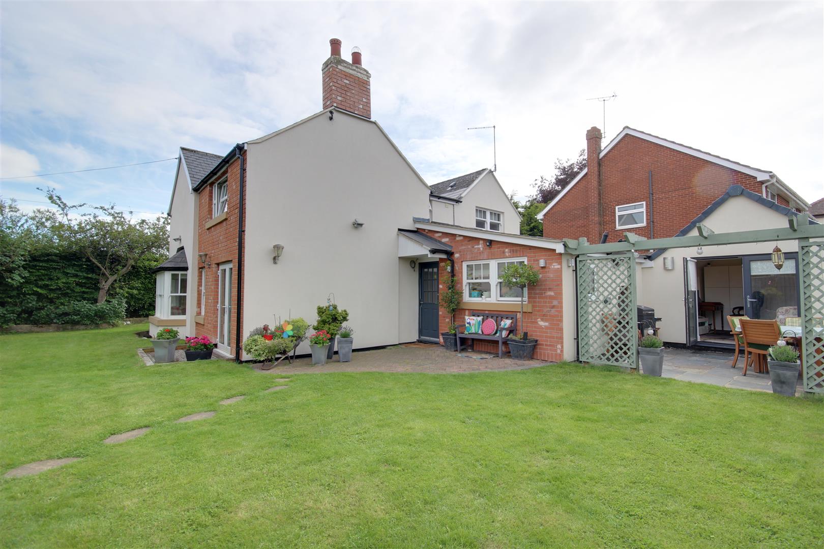 Matthew Limb Property for sale in West Hull